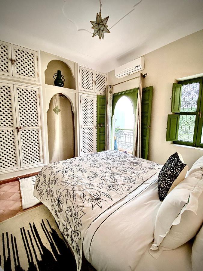 Riad Dar Adal Exclusivite 2 A 6 Personnes Petit Dejeuner Compris Place Jemaa El Fna マラケシュ エクステリア 写真