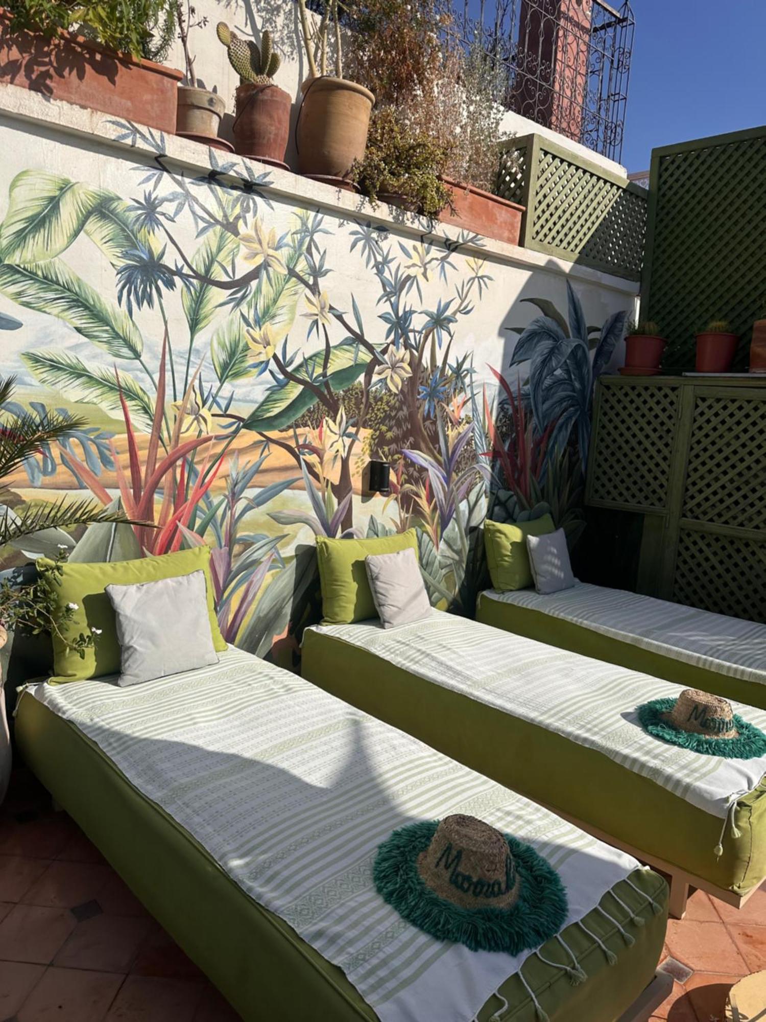 Riad Dar Adal Exclusivite 2 A 6 Personnes Petit Dejeuner Compris Place Jemaa El Fna マラケシュ エクステリア 写真